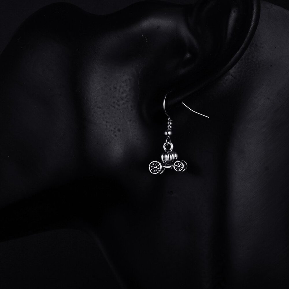 Trendy Vintage FatTonny Shape Dangle  Silver Plated Earrings for Woman, K723 - Picture 4 of 4
